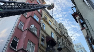 6 katlı restoranda çıkan yangın panik yarattı, çevredeki oteller tahliye edildi!
