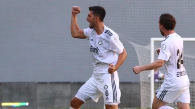 Ceyhun Gülselam futbolu bıraktığını açıkladı