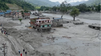 Nepal’deki sel felaketinde bilanço ağırlaşıyor