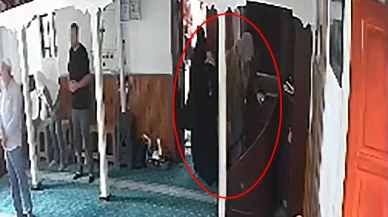 Kuyumcudan çıkan kadını camiye kadar takip edip altınını çaldılar