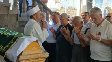 Bartın’da denizde kalp krizi geçiren kadın hayatını kaybetti