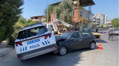 Aydın’da polis aracıyla otomobil çarpıştı