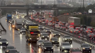 İstanbul’da trafik yoğunluğu yüzde 74’e çıktı