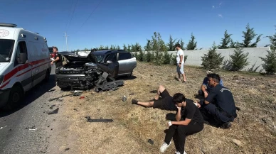 Tekirdağ’da iki otomobil kafa kafaya çarpıştı: 5 yaralı