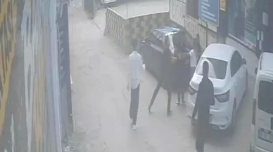 Şiddet gören kadını kurtarmak isterken bıçaklandı