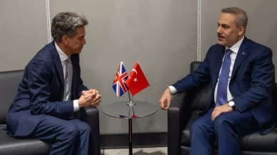Fidan, BM 81. Genel Kurulu Marjında Birleşik Krallık Dışişleri Bakanı Ed Miliband ile bir araya geldi!