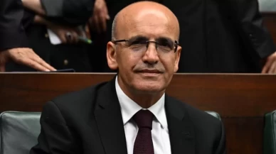 Bakan Şimşek: 'İhracatçılar küresel pazarlardaki konumunu koruyor'