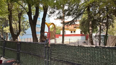 Okul yakınındaki çöp konteynerinde peş peşe patlama!