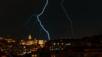 İstanbul'da sağanak ve fırtına bu gece şiddetleniyor