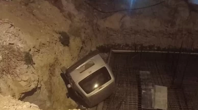 Mersin’de kavga dehşeti: Aracını üzerine sürüp çukura uçtu