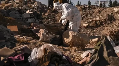 Esed rejiminin askeri karargahından toplu mezar çıktı!