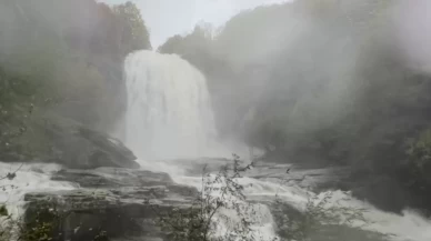 Bursa’da sağanak sonrası Suuçtu Şelalesi coştu: Niagara’yı aratmadı
