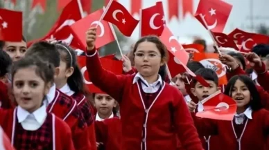 28 Ekim öğleden sonra tatil mi? 28 Ekim okullar yarım gün mü, özel sektörde çalışma olacak mı?