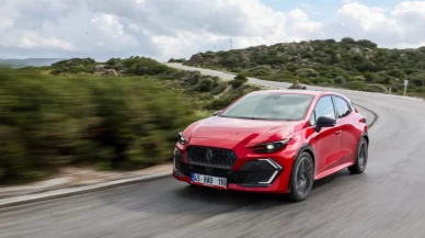 Renault son çeyreğe de lider girdi