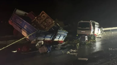 Sakarya'da 3 araç birbirine girdi