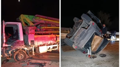 Malatya'da beton mikseriyle çarpışan araç devrildi
