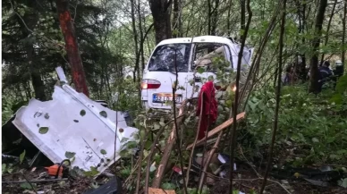 Uzungöl’de minibüs kazasında sürücü yaşamını yitirdi