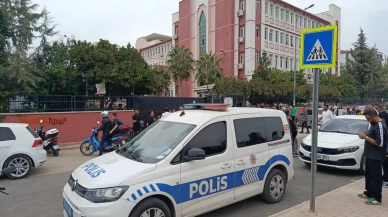 Ortaokulda bıçaklı saldırı! Dedikodu kavgası kanlı bitti