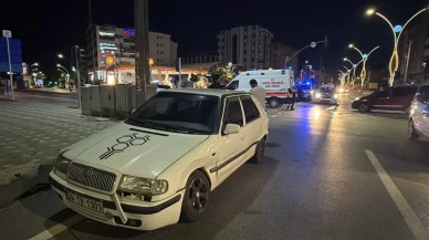 Kocaeli’de iki otomobil çarpıştı: 3 kişi yaralandı
