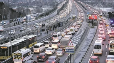 Bazı yollarda şerit ve güzergah değişikliği
