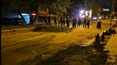 İBB’nin tramvay çalışmasında asırlık ağaçlar gece kesildi iddiası!