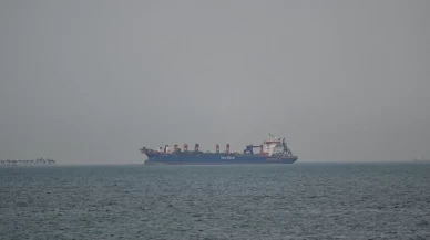 Hürmüz Boğazı'nda süper tanker mayına çarptı
