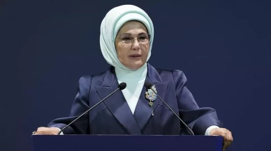 Emine Erdoğan’dan anlamlı Dünya Yaşlılar Günü mesajı