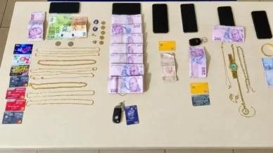 Van’da altın operasyonu! Para, ziynet eşyası ve telefonlar ele geçirildi