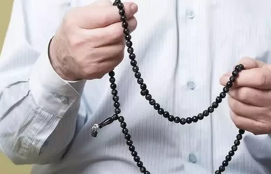 Arefe günü hangi tesbihler çekilmeli?