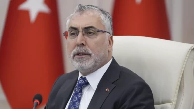 Bakan Işıkhan: 'İŞKUR aracılığıyla 1.3 milyon kişiyi işe yerleştirmeye aracılık ettik'