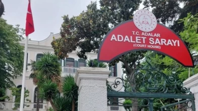 Adalar’da depodan 12 silah kayboldu: Zabıt katibi tutuklandı