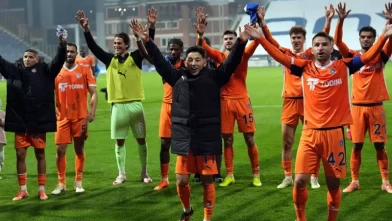 Başakşehir, Fenerbahçe maçıyla çıkışa geçmek istiyor