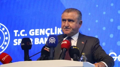 Bakan Bak: Türkiye Yüzyılı, gençlerin yüzyılı olacak