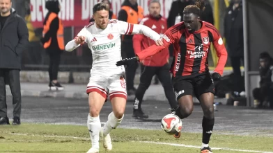 Ümraniyespor deplasmanda tek golle kazandı