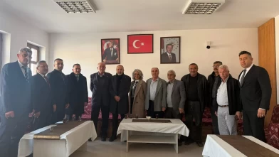 MHP’li Yıldırım’dan Nallıhan’da Muhtarlar Derneği'ne ziyaret