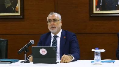 Türkiye-Azerbaycan iş dünyası buluşmasında kritik mesaj: Işıkhan’dan yatırım ve destek müjdesi!