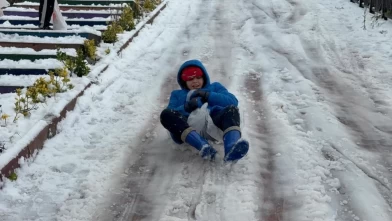 Olumsuz hava şartları eğitimi durdurdu: Dört ilde kar tatili