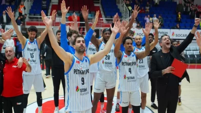 Aliağa Petkimspor, Avrupa'da Peristeri karşısında