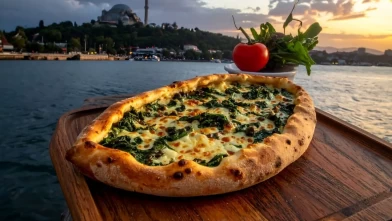 Ev yapımı ıspanaklı kaşarlı pide tarifi