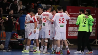 Milliler, Romanya karşısında ilk maçı kaybetti