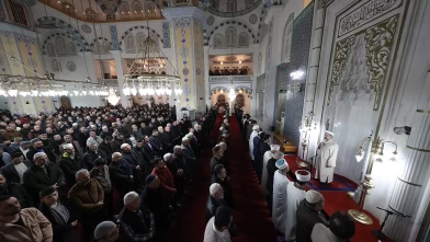 Bayram namazı saat kaçta 2026? Kadınlar bayram namazı kılabilir mi, evde kılınır mı?