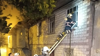 İncili Çeşme Mahallesi’nde ev yangını faciası