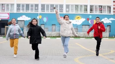 Ders zili yeniden çaldı