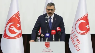 Bakan Çiftçi'den gençlere öneri: Gücü değil, hakkı savunun!