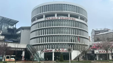 Bolu Belediyesi'ne bir operasyon daha: Başkan Yardımcısı ile meclis üyesi gözaltına alındı