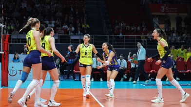 Fenerbahçe Kadın Voleybol Takımı, seride durumu 1-1'e getirdi