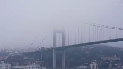 Binaların çatıları görünmez hale geldi