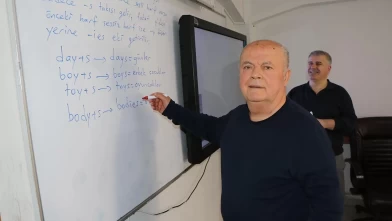 74 yaşındaki dedenin iletişim çabası!