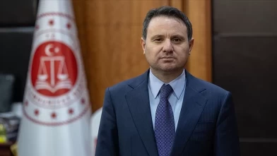 Bakan Gürlek’ten yeni anayasa vurgusu: Demokrasimizi darbe anayasasından kurtaracağız