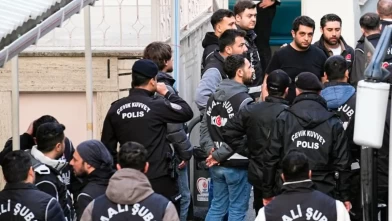 Ataşehir Belediyesi'nde rüşvet operasyonu: 19 şüpheli için tutuklama talebi